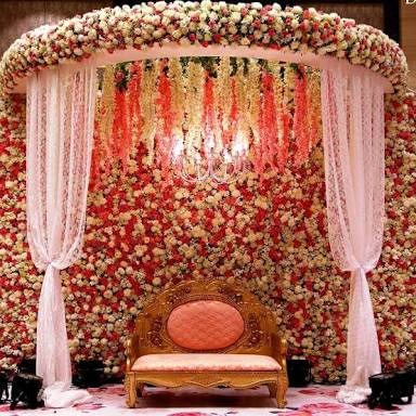 White & Red Roses Themed Wedding Stage